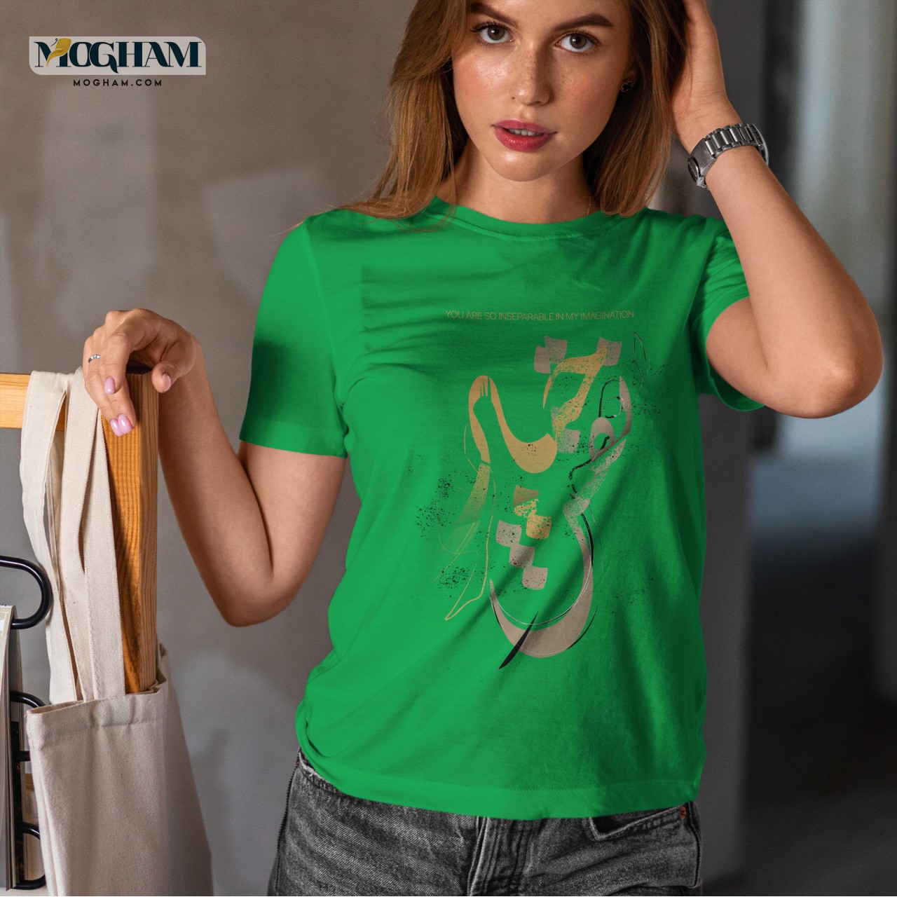 تیشرت زنانه طرح وه که جدا نمی شود نقش تو از خیال من + جمله انگلیسی