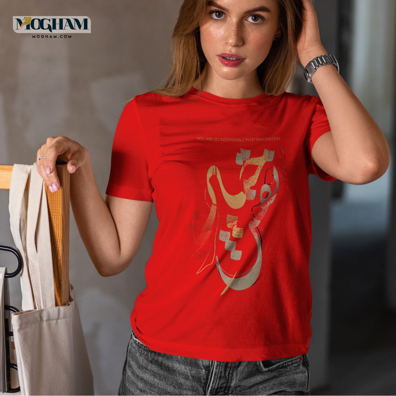 تیشرت زنانه طرح وه که جدا نمی شود نقش تو از خیال من + جمله انگلیسی